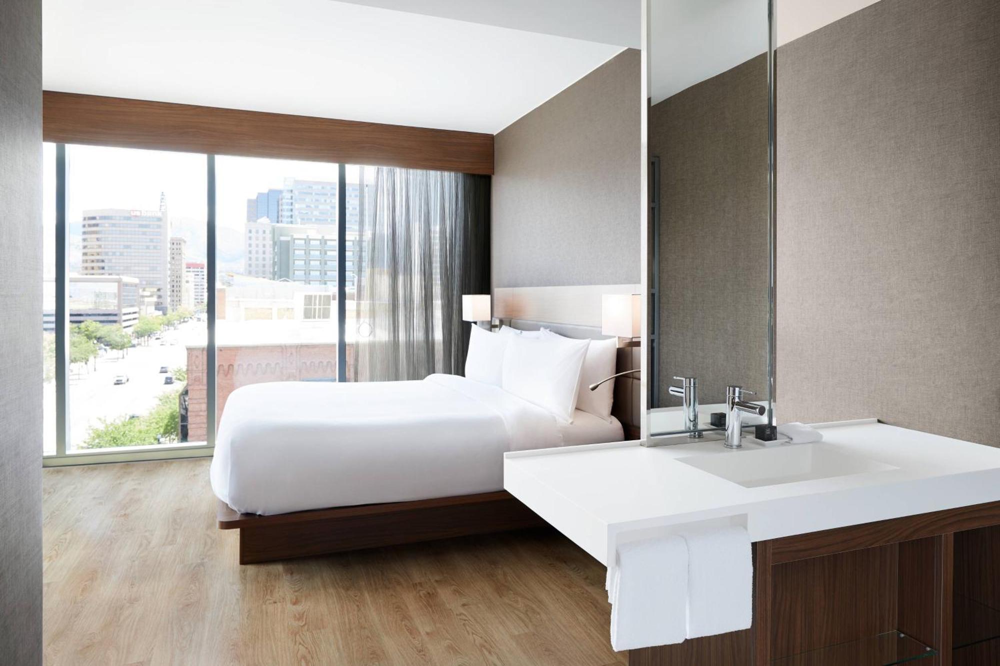 Ac Hotel By Marriott Salt Lake City Downtown Экстерьер фото